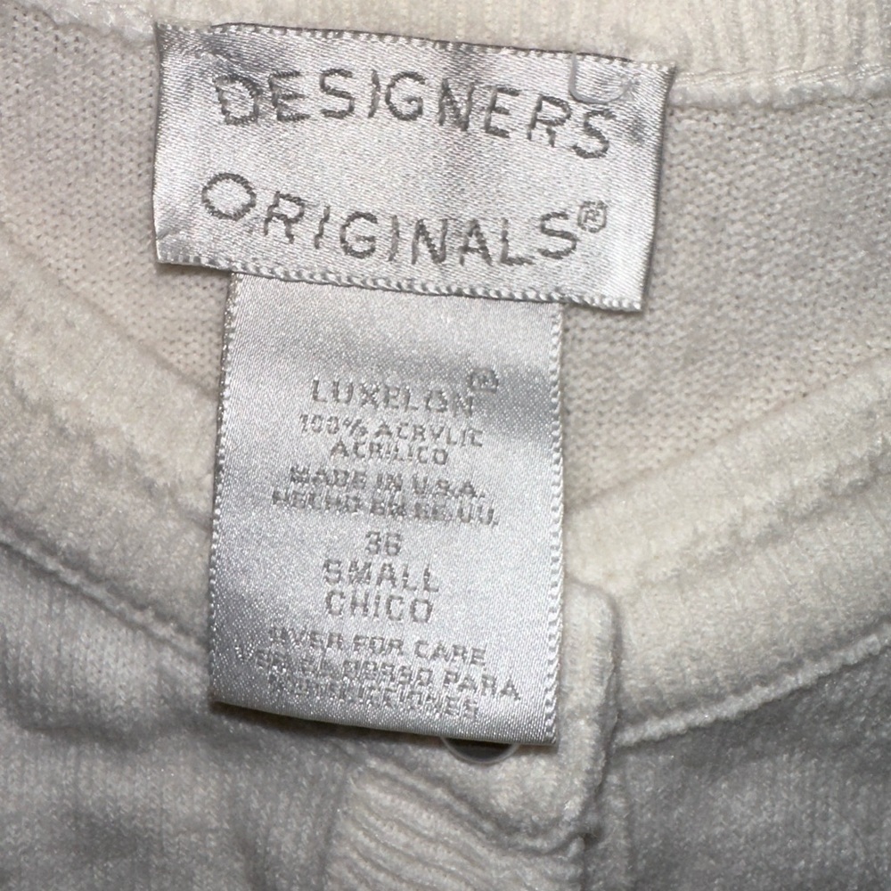 Vintage Designer’s Originals Ivory Button-Up Cardigan Sweater ✨
Size: Small - Picture 4 of 7